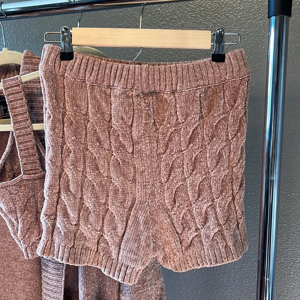 Matching set - Picture 7 of 11